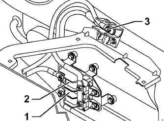 Audi A6 - fuse box diagram - fuse in plenum chamber (RS6 models)