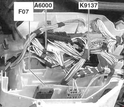 BMW 3-Series (E90, E91, E92, E93) - fuse box diagram - engine electronics fuses