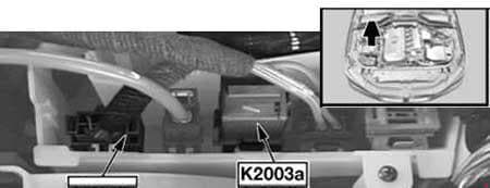 BMW 5-Series - fuse box diagram - DDE main relay - M57