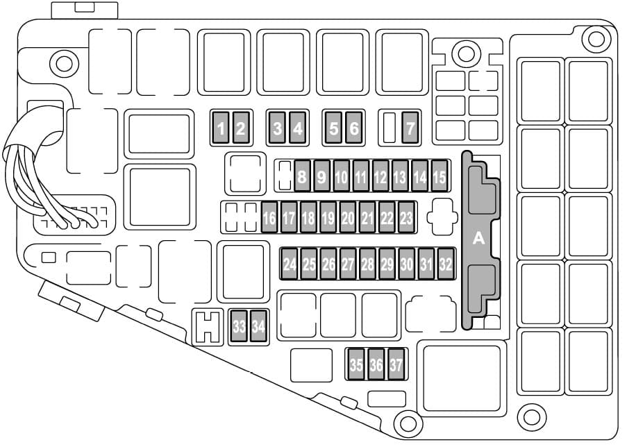 Subaru Legacy - fuse box - engine compartment